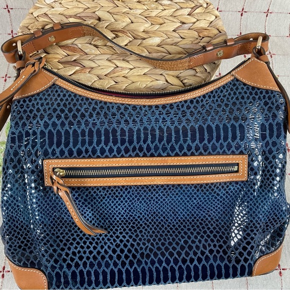 Vintage Dooney & Bourke Navy Snakeskin Leather Erica Hobo Shoulder Bag BS479 NV - Picture 9 of 15